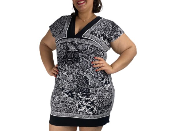 Vestido Corto Mujer Mangas Cortas Estampado Negro y Blanco Escote V "Snap"